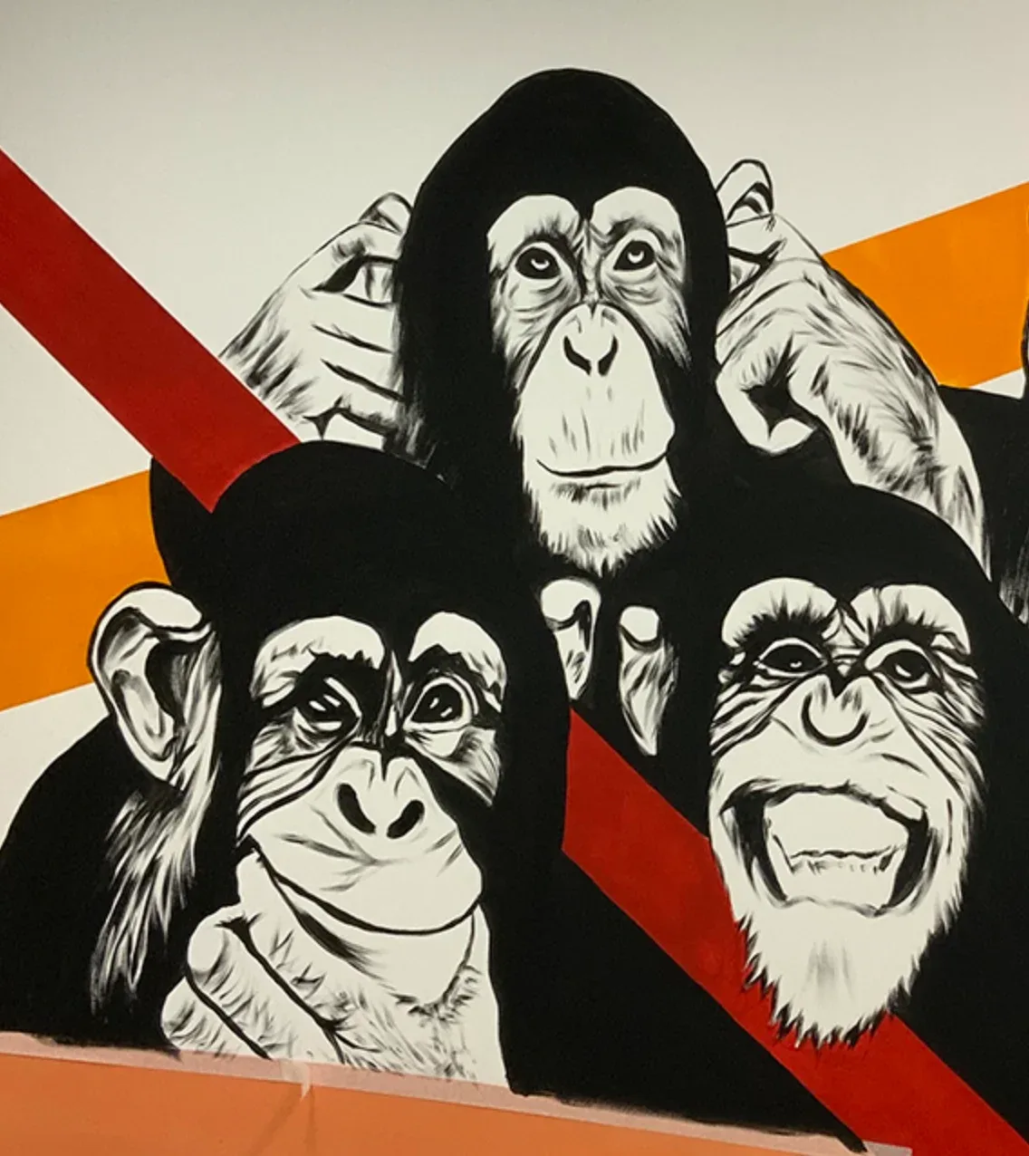 Mural de chimpancés en cafetería corporativa
