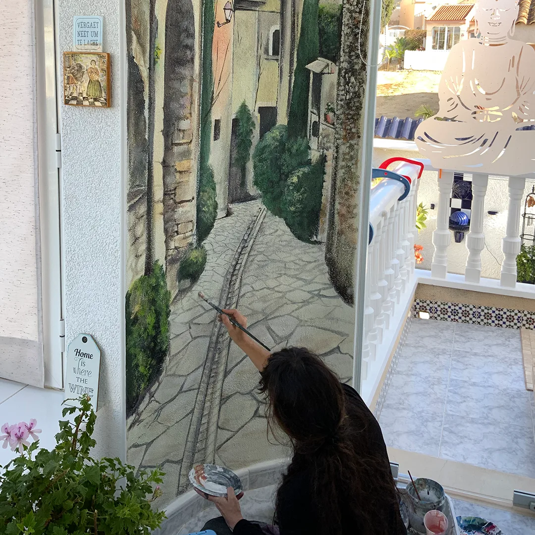 Mural decorativo en pared de interior