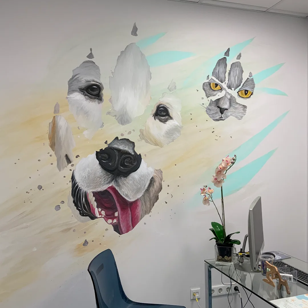Mural corporativo en oficina moderna